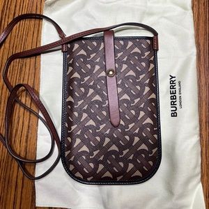 Burberry phone pocket shoulder bags